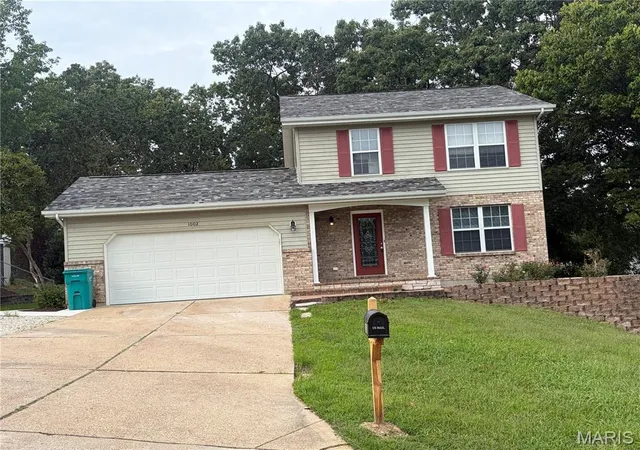1st image of 1002 Sara Jane Ln, St Clair, MO 63077 | MLS# MIS26051647