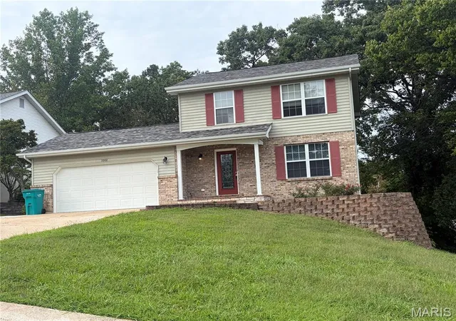 2nd image of 1002 Sara Jane Ln, St Clair, MO 63077 | MLS# MIS26051647