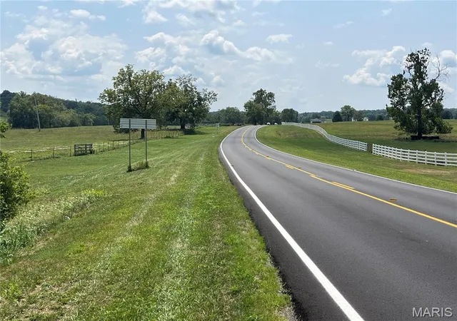 2nd image of 880 Acres M/l On Hwy D, Eolia, MO 63344 | MLS# MIS26051670