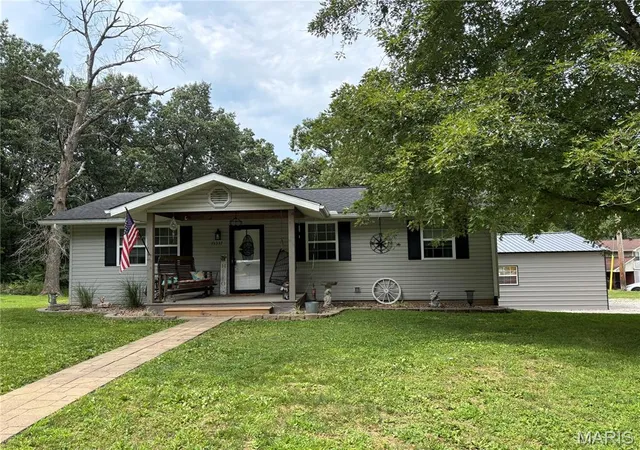 Photo 27 of Sale Pending at 15337 Jeffrey Ln, Brighton, IL 62012 | MLS# MIS26051673 | Listing updated on 2026-08-17