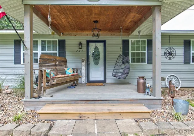 Photo 4 of Sale Pending at 15337 Jeffrey Ln, Brighton, IL 62012 | MLS# MIS26051673 | Listing updated on 2026-08-17