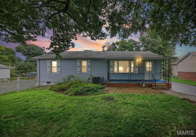 1st image of 612 6th St, East Alton, IL 62024 | MLS# MIS26051689