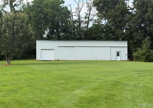 Photo 31 of Single family home for sale at 13322 Old Hwy 79, New London, MO 63459 | MLS# MIS26051694 | Listing updated on 2026-08-18
