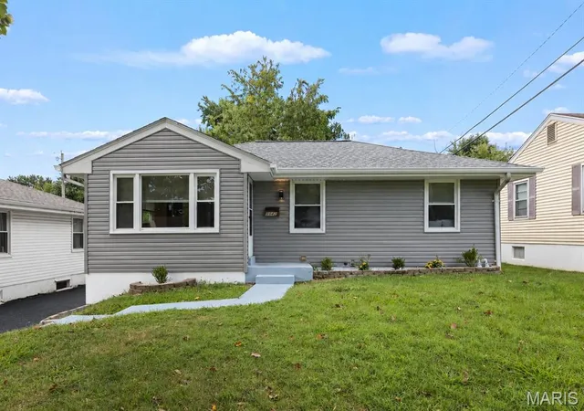 Photo 1 of Sale Pending at 9942 Westwise Ct, Saint Louis, MO 63114 | MLS# MIS26051698 | Listing updated on 2026-09-08