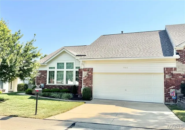 Photo 1 of Sale Pending at 730 Stone Meadow Dr, Chesterfield, MO 63005 | MLS# MIS26051700 | Listing updated on 2026-08-31
