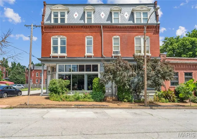 Photo 1 of Condo for sale at 2900 Indiana Ave #3, Saint Louis, MO 63118 | MLS# MIS26051704 | Listing updated on 2026-09-02