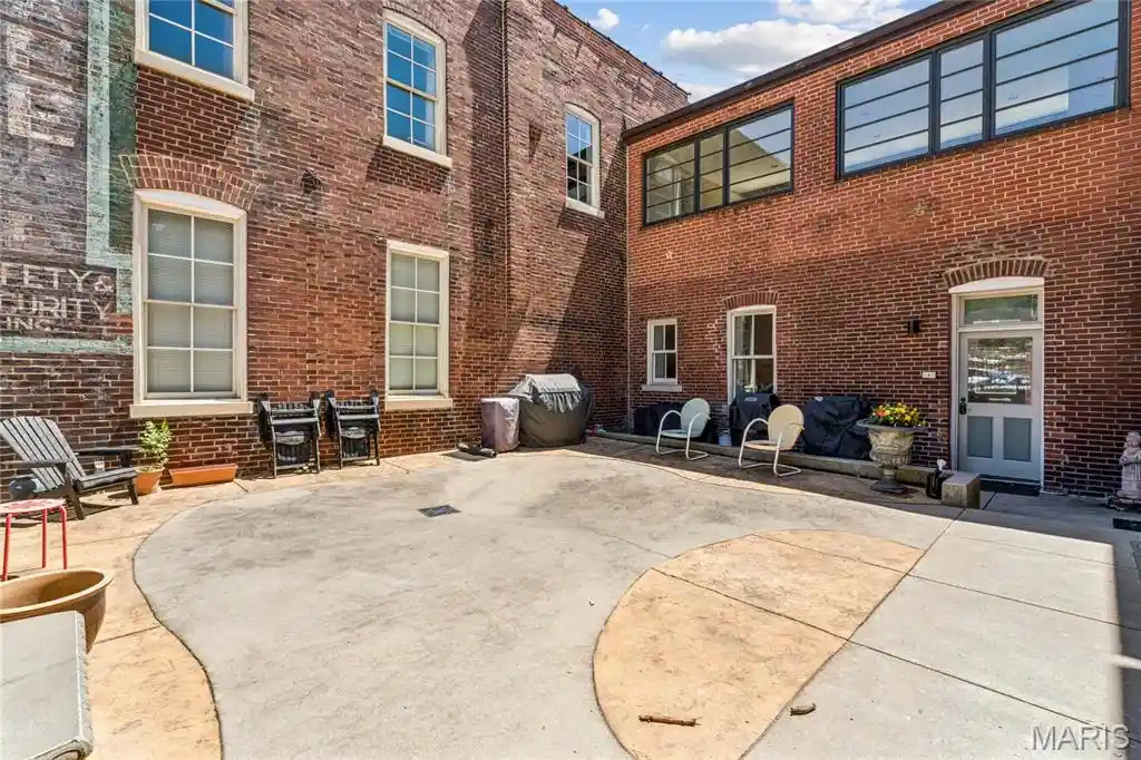 Listing Photo 43 - Condo for sale in 2900 Indiana Ave located at 2900 Indiana Ave, St. Louis, MO 63118 - Unit 2900 Indiana Ave