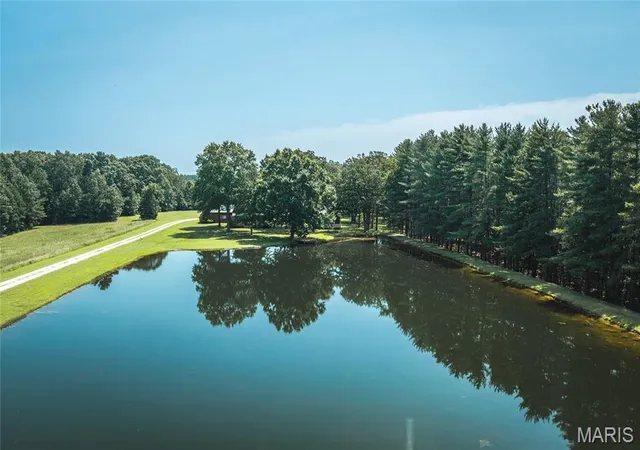 4th image of 10863 Hwy 19, Cuba, MO 65453 | MLS# MIS26051708