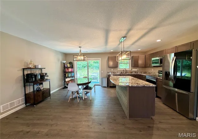 5th image of 4024 Breckenridge Dr, Hannibal, MO 63401 | MLS# MIS26051713