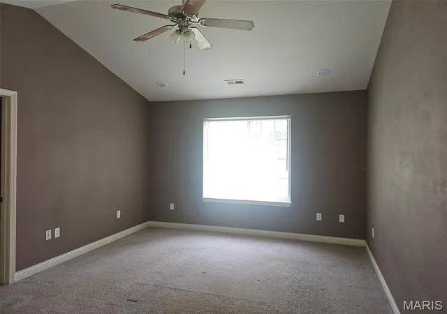Photo 3 of Sale Pending at 107 Pioneer Ct, Waynesville, MO 65583 | MLS# MIS26051714 | Listing updated on 2026-08-14