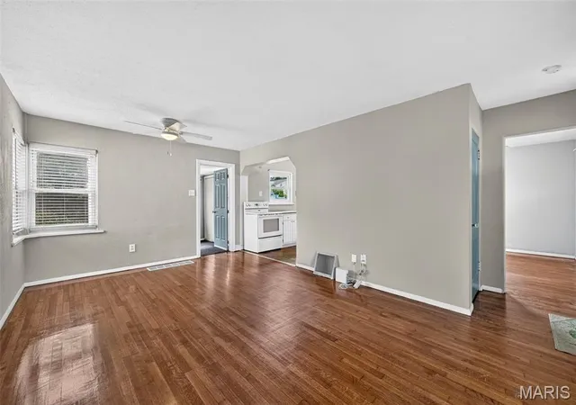 Photo 2 of Sale Pending at 5529 Fyler Ave, Saint Louis, MO 63139 | MLS# MIS26051726 | Listing updated on 2026-08-18