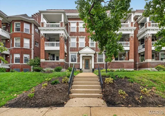 Photo 1 of Condo for sale at 5553 Waterman Blvd #3E, Saint Louis, MO 63112 | MLS# MIS26051731 | Listing updated on 2026-09-23