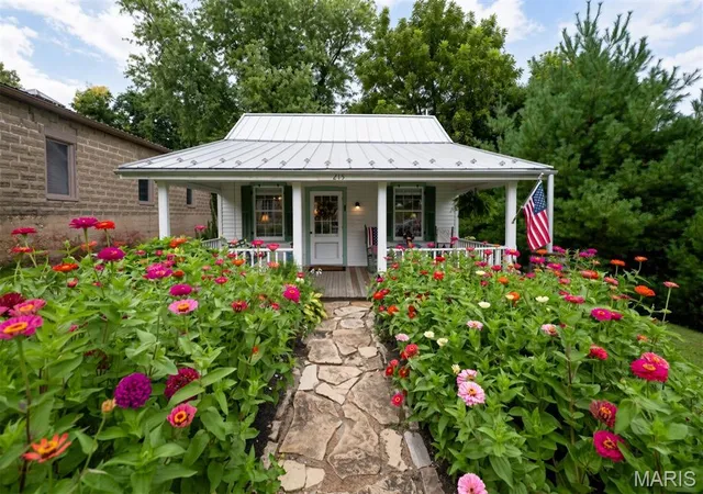 1st image of 215 Jackson St, Augusta, MO 63332 | MLS# MIS26051738