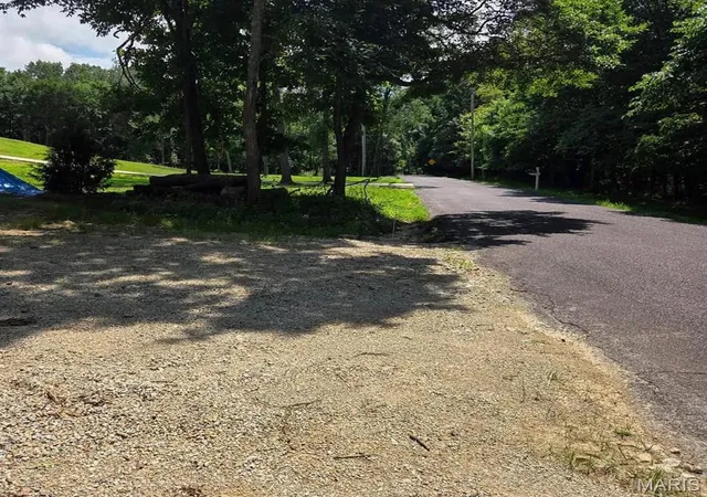 2nd image of 798 Wengler Rd, Pacific, MO 63069 | MLS# MIS26051740