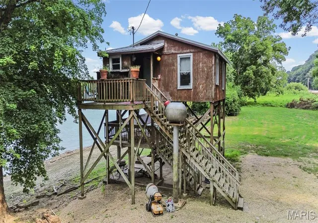 1st image of 305 Alexander Ln, Kampsville, IL 62053 | MLS# MIS26051745