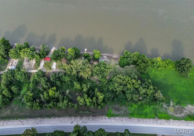 29th image of 305 Alexander Ln, Kampsville, IL 62053 | MLS# MIS26051745