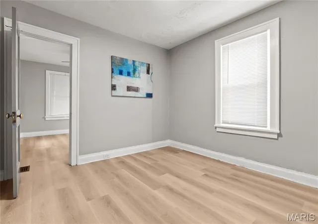 Photo 3 of Sale Pending at 2123 69th St, Saint Louis, MO 63121 | MLS# MIS26051755 | Listing updated on 2026-08-20