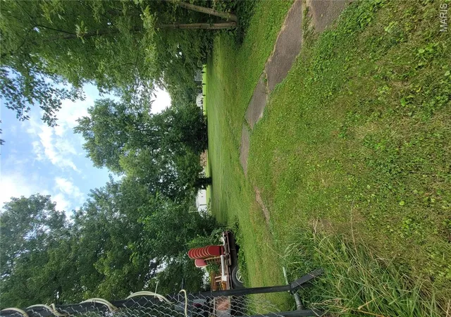 16th image of Tbd S Walnut St, Litchfield, IL 62056 | MLS# MIS26051760