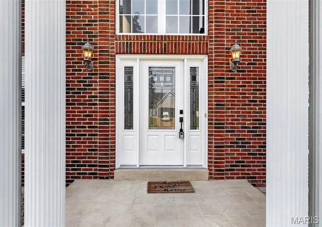 Photo 3 of Single family home for sale at 305 Highgrove Pl Dr, O Fallon, MO 63366 | MLS# MIS26051765 | Listing updated on 2026-10-12