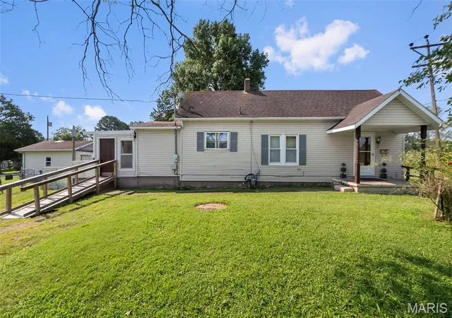 1st image of 218 Lula Ave, Scott City, MO 63780 | MLS# MIS26051771