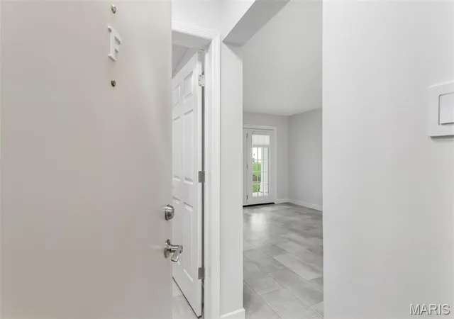 Photo 2 of Condo for sale at 918 Hanna Pl Ct #F, Manchester, MO 63021 | MLS# MIS26051778 | Listing updated on 2026-08-23