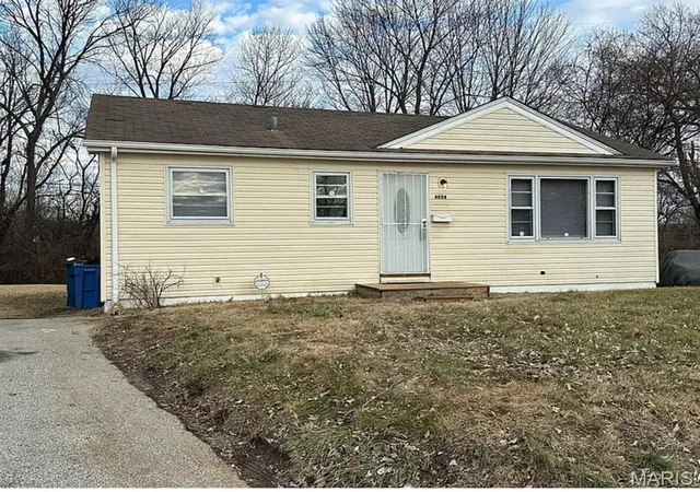 Photo 1 of Single family home for sale at 6824 Larry Ln, Saint Louis, MO 63134 | MLS# MIS26051779 | Listing updated on 2026-09-04