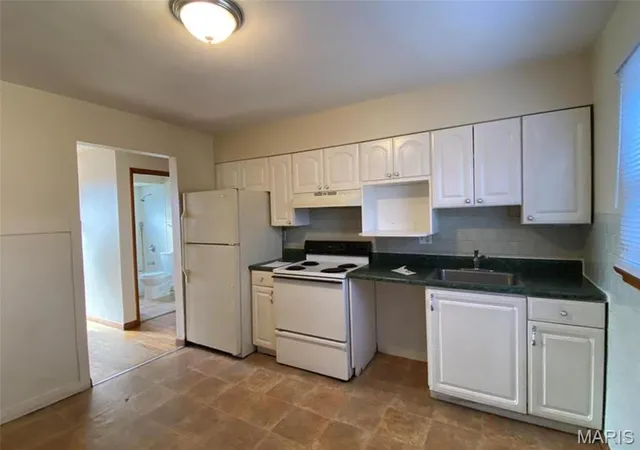 Photo 3 of Single family home for sale at 6824 Larry Ln, Saint Louis, MO 63134 | MLS# MIS26051779 | Listing updated on 2026-09-04