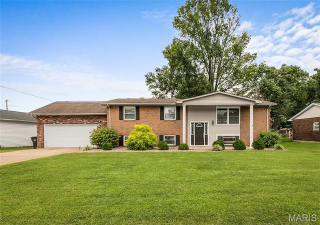 1st image of 2024 Diane Dr, Dupo, IL 62239 | MLS# MIS26051780