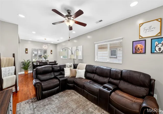 Photo 3 of Single family home for sale at 4725 Hummel Ave, Saint Louis, MO 63116 | MLS# MIS26051788 | Listing updated on 2026-08-22
