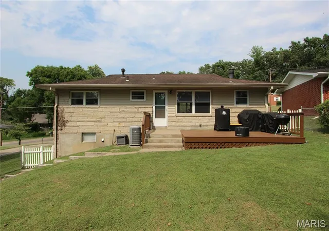 Photo 4 of Single family home for sale at 1653 Perryville Rd, Cape Girardeau, MO 63701 | MLS# MIS26051789 | Listing updated on 2026-09-29