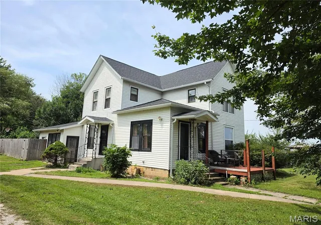 1st image of 638 N Main St, Witt, IL 62094 | MLS# MIS26051796
