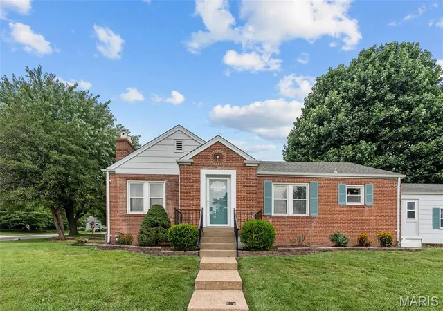 Photo 1 of Single family home for sale at 10951 Cosmos Dr, Saint Louis, MO 63123 | MLS# MIS26051814 | Listing updated on 2026-09-05