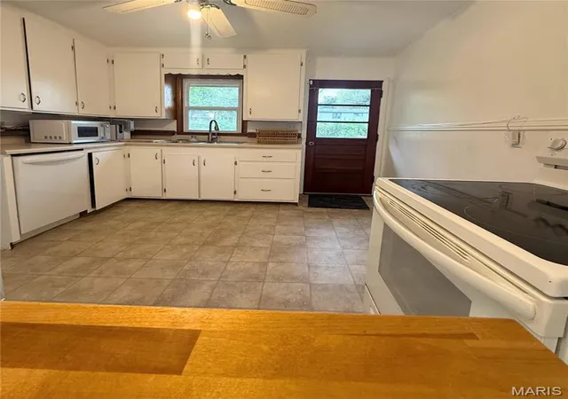 4th image of 10 Grim Dr, Kirksville, MO 63501 | MLS# MIS26051817
