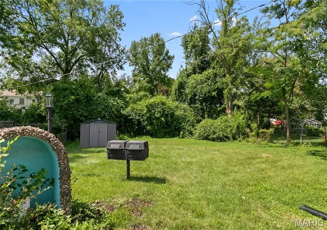 Photo 20 of Sale Pending at 3241 Lynros Dr, Saint Ann, MO 63074 | MLS# MIS26051830 | Listing updated on 2026-09-04
