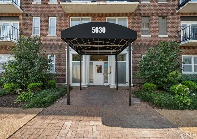Photo 3 of Condo for sale at 5630 Pershing Ave #27, Saint Louis, MO 63112 | MLS# MIS26051834 | Listing updated on 2026-09-02