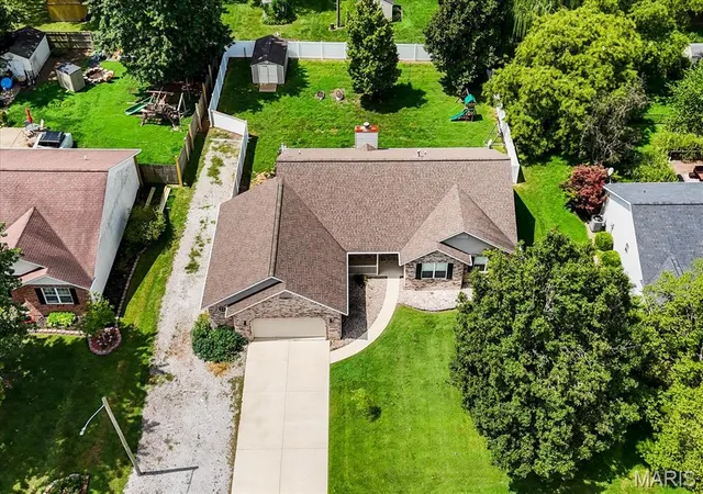 3rd image of 710 N Kristie Lynn St, Freeburg, IL 62243 | MLS# MIS26051843