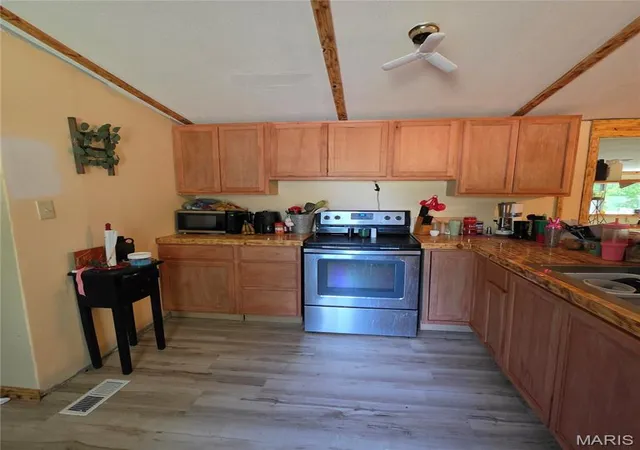 Photo 3 of Manufactured home for sale at 9056 State Hwy 142w, Gatewood, MO 63942 | MLS# MIS26051852 | Listing updated on 2026-08-19