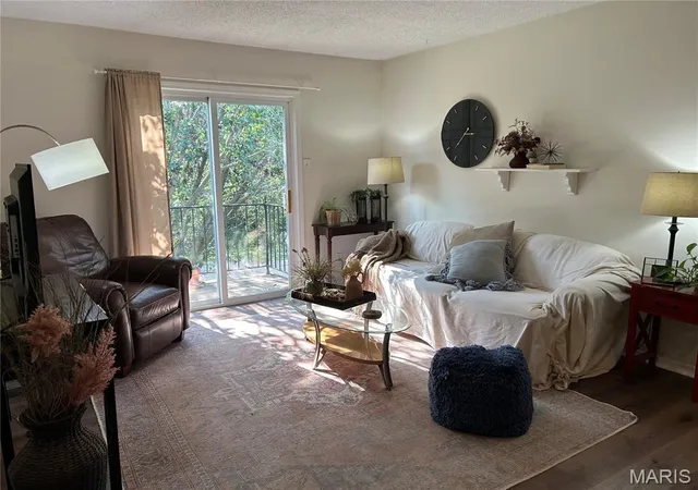2nd image of 505 N Monroe St #10, Pacific, MO 63069 | MLS# MIS26051854