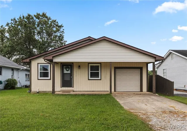 1st image of 4112 Kaseberg Ln, Granite City, IL 62040 | MLS# MIS26051856