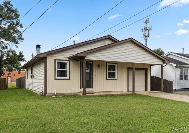 2nd image of 4112 Kaseberg Ln, Granite City, IL 62040 | MLS# MIS26051856