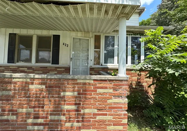 Photo 7 of Single family home for sale at 422 James St, Carterville, IL 62918 | MLS# MIS26051891 | Listing updated on 2026-08-18
