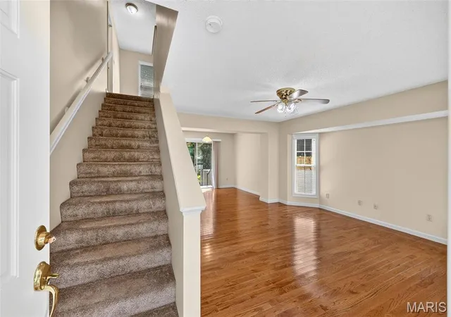 Photo 2 of Sale Pending at 48 Deer Grove Dr, St Peters, MO 63376 | MLS# MIS26051893 | Listing updated on 2026-09-02