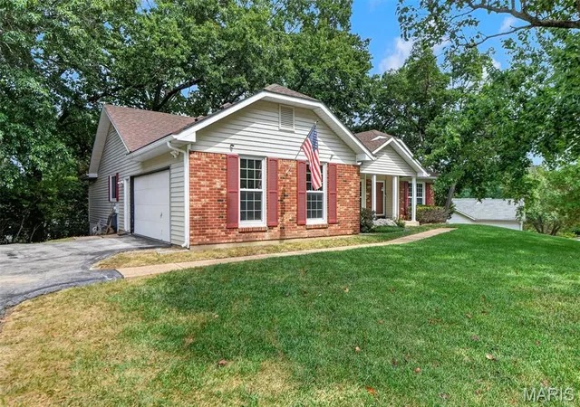 Photo 3 of Single family home for sale at 2432 Evergreen Forest Ct, Wildwood, MO 63011 | MLS# MIS26051908 | Listing updated on 2026-09-16