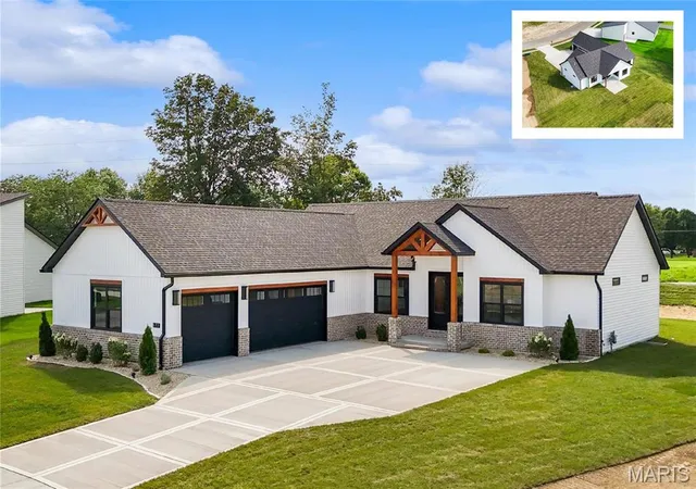 Photo 1 of Single family home for sale at 577 Tea Olive Blvd, O'fallon, IL 62269 | MLS# MIS26051915 | Listing updated on 2026-09-14