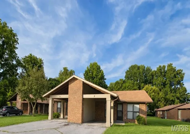 1st image of 3 N 75th St #3N & 5N, Belleville, IL 62223 | MLS# MIS26051927