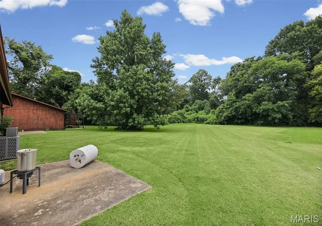 3rd image of 3 N 75th St #3N & 5N, Belleville, IL 62223 | MLS# MIS26051927