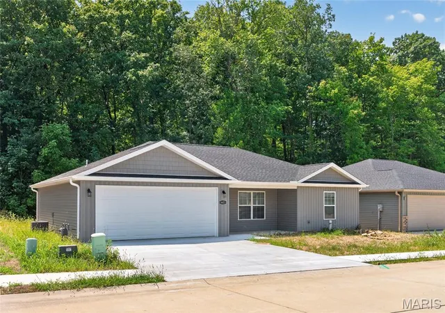 Photo 2 of Single family home for sale at 5421 Flatrock Tr, Jackson, MO 63755 | MLS# MIS26051939 | Listing updated on 2026-09-21