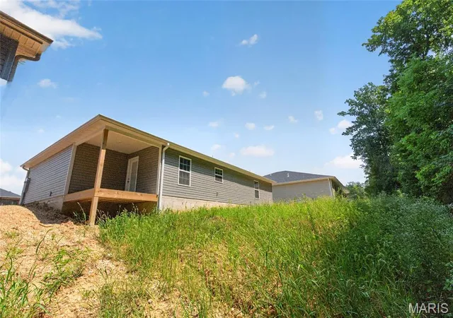 Photo 4 of Single family home for sale at 5421 Flatrock Tr, Jackson, MO 63755 | MLS# MIS26051939 | Listing updated on 2026-09-21