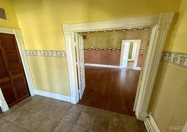 4th image of 219 N Main Cross St, Bowling Green, MO 63334 | MLS# MIS26051951