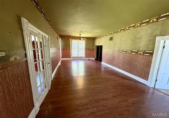 5th image of 219 N Main Cross St, Bowling Green, MO 63334 | MLS# MIS26051951
